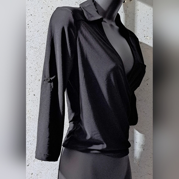 #0999 Sz S IRIS Black Women's Top / Adjustable Sleeves - Picture 5 of 10